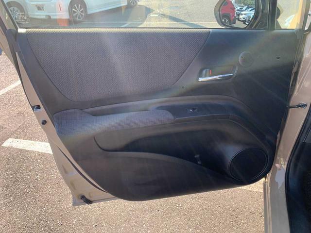 シエンタ ハイブリッド　ファンベースＧ　ワンオーナー　禁煙　ナビ　フルセグ　Ｂｌｕｅｔｏｏｔｈ　バックモニター　前後ドラレコ　両電スライド　クルコン　ＥＴＣ　セーフティセンス　オートハイビーム　ＬＥＤ　オートリトラミラー　プッシュスタート（48枚目）