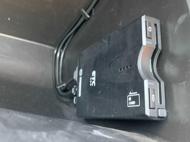 新品タイヤやスタッドレスタイヤのご希望の方は、お知らせ下さい。車種に合わせたサイズをお調べしてご提案させて頂きます。格好良いアルミホイールを付けたい方も大歓迎ですよ！