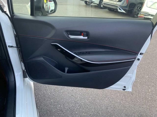 カローラスポーツ ハイブリッドＧ　Ｚ　モデリスタエアロ　ワンオーナー　禁煙　９インチナビ　フルセグ　Ｂｌｕｅｔｏｏｔｈ　バックモニター　ドラレコ　レーダー探知機　ＢＳＭ　レーダークルーズ　ＥＴＣ　ヘッドアップＤ　自動防眩ミラー　電子Ｐ（49枚目）