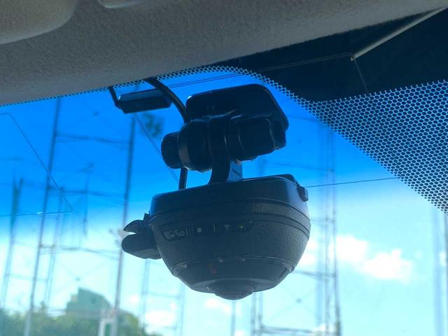 エスティマ アエラス　プレミアムエディション　禁煙　８インチナビ　フルセグ　Ｂｌｕｅｔｏｏｔｈ　バックカメラ　フリップダウンモニター　３６０°ドラレコ　両側電動スライドドア　クルコン　ＥＴＣ　オートライト　ＨＩＤ　トップシェイドガラス　Ｐスタート（8枚目）