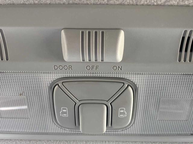 エスティマ アエラス　プレミアムエディション　禁煙　８インチナビ　フルセグ　Ｂｌｕｅｔｏｏｔｈ　バックカメラ　フリップダウンモニター　３６０°ドラレコ　両側電動スライドドア　クルコン　ＥＴＣ　オートライト　ＨＩＤ　トップシェイドガラス　Ｐスタート（20枚目）