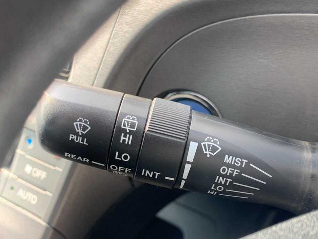 プリウス S 禁煙 ナビ フルセグ Bluetooth バックモニター オートライト HID プッシュスタート ETC テレスコピックステア WSRSエアバッグ 電動格納サイドミラー PWR・ECO・EVモード(21枚目)