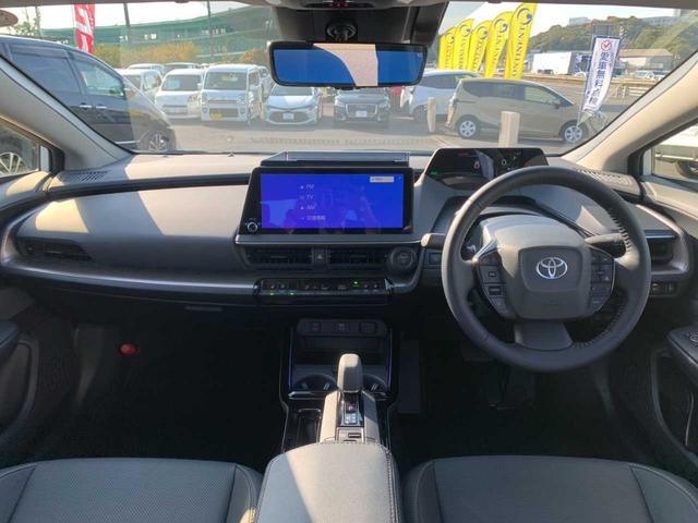 プリウス Z ワンオーナー 禁煙 ナビ フルセグ Bluetooth パノラマモニター デジタルミラー レーダークルーズ ETC パーキングアシスト ステアヒーター シートヒーター HUD パワーバックドア BSM(5枚目)