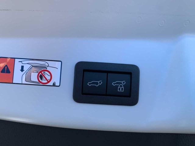 プリウス Z ワンオーナー 禁煙 ナビ フルセグ Bluetooth パノラマモニター デジタルミラー レーダークルーズ ETC パーキングアシスト ステアヒーター シートヒーター HUD パワーバックドア BSM(28枚目)