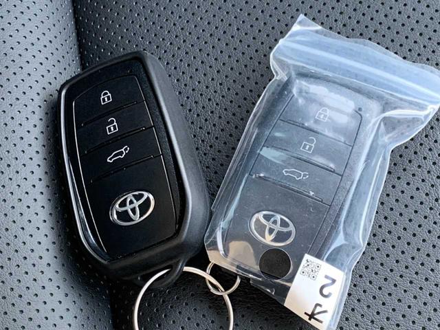 プリウス Z ワンオーナー 禁煙 ナビ フルセグ Bluetooth パノラマモニター デジタルミラー レーダークルーズ ETC パーキングアシスト ステアヒーター シートヒーター HUD パワーバックドア BSM(39枚目)