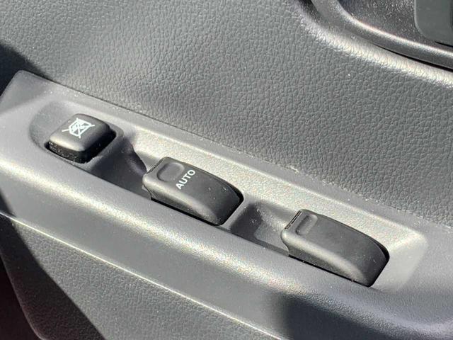 ハイゼットトラック エクストラSAIIIt 禁煙 Bluetppthオーディオ LEDヘッドライト イエローフォグ パートタイム4WD デフロック 作業灯 キーレスキー LEDルームランプ 衝突軽減ブレーキ 5速ミッション WSRSエアバッグ(18枚目)