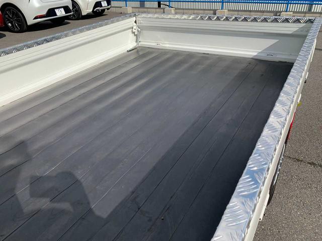 ハイゼットトラック エクストラSAIIIt 禁煙 Bluetppthオーディオ LEDヘッドライト イエローフォグ パートタイム4WD デフロック 作業灯 キーレスキー LEDルームランプ 衝突軽減ブレーキ 5速ミッション WSRSエアバッグ(46枚目)