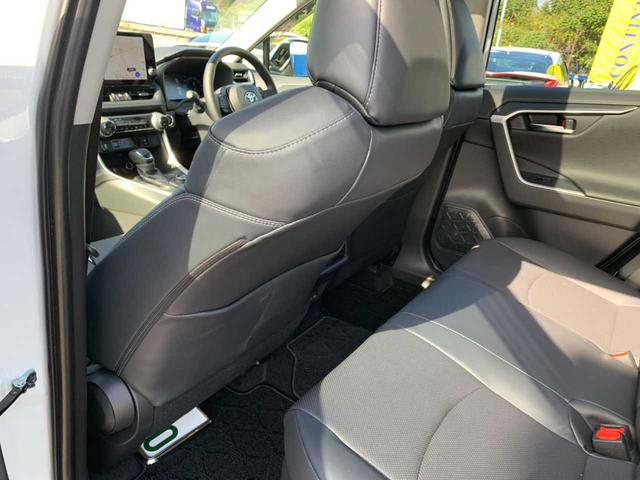 RAV4 ハイブリッドG ワンオーナー 禁煙 パノラマルーフ ナビ パノラマモニター ブラックレザーシート シートヒーター・クーラー デジタルミラー BSM レーダークルーズ ETC オートリトラミラー パワーバックドア(59枚目)