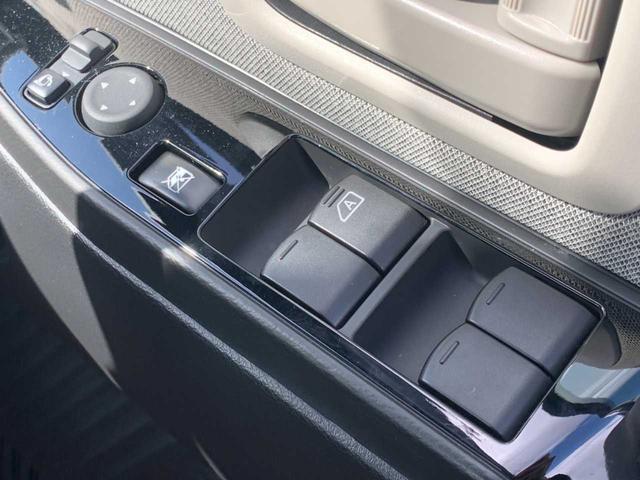 新品タイヤやスタッドレスタイヤのご希望の方は、お知らせ下さい。車種に合わせたサイズをお調べしてご提案させて頂きます。格好良いアルミホイールを付けたい方も大歓迎ですよ！