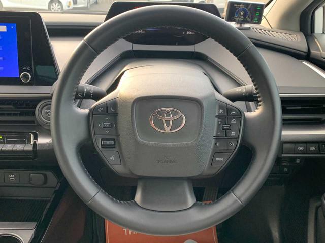 プリウス Ｘ　ワンオーナー　禁煙　モデリスタＡＷ　ナビ　フルセグ　Ｂｌｕｅｔｏｏｔｈ　バックモニター　前後ドラレコ　レーダークルーズ　ＥＴＣ　レーダー探知機　ＢＳＭ　ＡＣ１００Ｖ　レザー調シートカバー　オートＨＢ（12枚目）