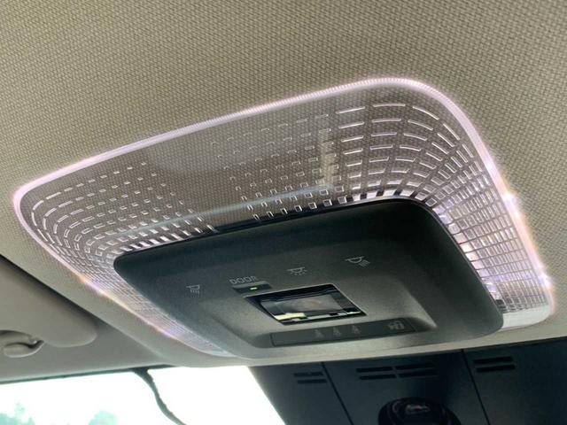 プリウス Ｘ　ワンオーナー　禁煙　モデリスタＡＷ　ナビ　フルセグ　Ｂｌｕｅｔｏｏｔｈ　バックモニター　前後ドラレコ　レーダークルーズ　ＥＴＣ　レーダー探知機　ＢＳＭ　ＡＣ１００Ｖ　レザー調シートカバー　オートＨＢ（28枚目）