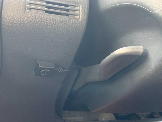 プリウス Ｘ　ワンオーナー　禁煙　モデリスタＡＷ　ナビ　フルセグ　Ｂｌｕｅｔｏｏｔｈ　バックモニター　前後ドラレコ　レーダークルーズ　ＥＴＣ　レーダー探知機　ＢＳＭ　ＡＣ１００Ｖ　レザー調シートカバー　オートＨＢ（29枚目）