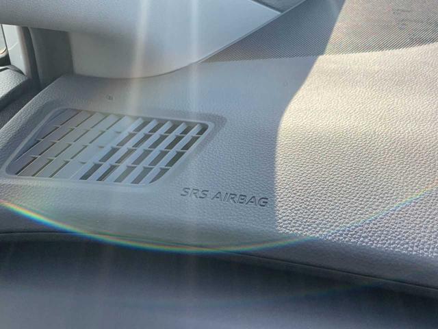 プリウス Ｘ　ワンオーナー　禁煙　モデリスタＡＷ　ナビ　フルセグ　Ｂｌｕｅｔｏｏｔｈ　バックモニター　前後ドラレコ　レーダークルーズ　ＥＴＣ　レーダー探知機　ＢＳＭ　ＡＣ１００Ｖ　レザー調シートカバー　オートＨＢ（32枚目）