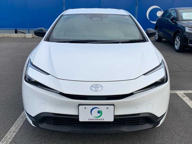 プリウス Ｘ　ワンオーナー　禁煙　モデリスタＡＷ　ナビ　フルセグ　Ｂｌｕｅｔｏｏｔｈ　バックモニター　前後ドラレコ　レーダークルーズ　ＥＴＣ　レーダー探知機　ＢＳＭ　ＡＣ１００Ｖ　レザー調シートカバー　オートＨＢ（43枚目）