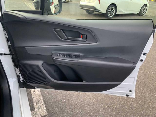 プリウス Ｘ　ワンオーナー　禁煙　モデリスタＡＷ　ナビ　フルセグ　Ｂｌｕｅｔｏｏｔｈ　バックモニター　前後ドラレコ　レーダークルーズ　ＥＴＣ　レーダー探知機　ＢＳＭ　ＡＣ１００Ｖ　レザー調シートカバー　オートＨＢ（56枚目）