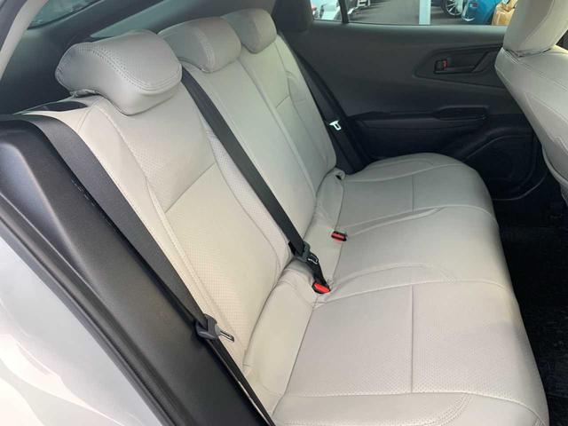 プリウス Ｘ　ワンオーナー　禁煙　モデリスタＡＷ　ナビ　フルセグ　Ｂｌｕｅｔｏｏｔｈ　バックモニター　前後ドラレコ　レーダークルーズ　ＥＴＣ　レーダー探知機　ＢＳＭ　ＡＣ１００Ｖ　レザー調シートカバー　オートＨＢ（63枚目）