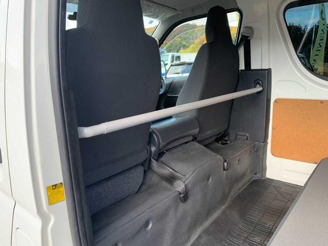 ハイエースバン ロングDX 禁煙 ETC キーレス ヘッドライトレベライザー SRSエアバッグ チルトステア パワーウインドウ 集中ドアロック 社外アルミホイール 間欠ワイパー リアワイパー フロントデフロスター リアガラス熱線(41枚目)