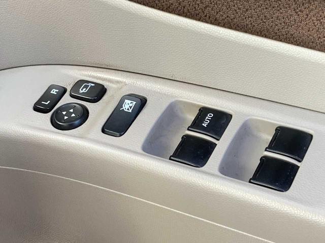 車好きならみんなやってるボディーコーティング施行可能！ボディの艶が違いますよね！小さなキズも目立たなくなります。ピカピカの車をご納車できるのは、お客様は当然ですが、私達もやっぱり嬉しいんです！