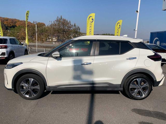 キックス Ｘ　禁煙　９インチナビ　フルセグ　Ｂｌｕｅｔｏｏｔｈ　アラウンドビュー　ドラレコ　スマートミラー　プロパイロット　ＥＴＣ　オートライト　ＬＥＤ　エマブレ　ステア・シートヒーター　電子パーキング　ＡＨＢ（42枚目）