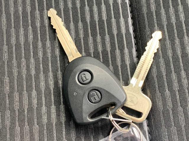 ハイゼットカーゴ クルーズ ワンオーナー 禁煙 ディスプレイオーディオ HDMI Bluetooth ドラレコ 衝突軽減 クリアランスソナー ETC オーバーヘッドコンソール キーレス 電格ミラー パワーウインドウ Aストップ(27枚目)