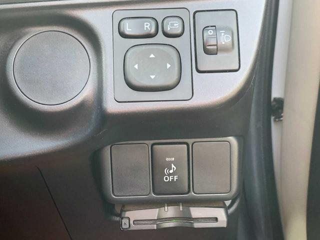 アクア Ｇ　禁煙　８インチナビ　フルセグ　Ｂｌｕｅｔｏｏｔｈ　オートエアコン　ＥＴＣ　電格サイドミラー　チルトステア　ＷＳＲＳエアバッグ　ＥＶ・ＥＣＯモード　間欠ワイパー　リアワイパー　ヘッドライトレベライザー（8枚目）