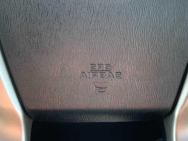 アクア Ｇ　禁煙　８インチナビ　フルセグ　Ｂｌｕｅｔｏｏｔｈ　オートエアコン　ＥＴＣ　電格サイドミラー　チルトステア　ＷＳＲＳエアバッグ　ＥＶ・ＥＣＯモード　間欠ワイパー　リアワイパー　ヘッドライトレベライザー（18枚目）