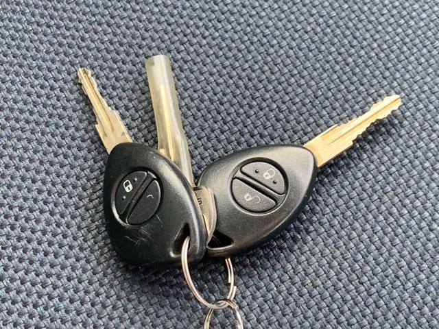 ディアスワゴン スーパーチャージャー　ワンオーナー　禁煙　Ｈ３０年２月１００８７４ｋｍタイベル交換　ナビ　フルセグ　Ｂｌｕｅｔｏｏｔｈ　リアヒーター　５速ミッション　ＥＴＣ　キーレス　オーバーヘッドコンソール　電動調整ミラー　ＷＳＲＳ（22枚目）