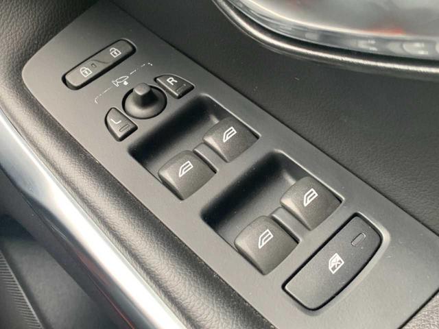 Ｖ４０ Ｄ４　禁煙　ナビ　フルセグ　Ｂｌｕｅｔｏｏｔｈ　バックモニター　前後ドラレコ　ブラックレザーシート　パワーシート　レーダークルーズ　ＥＴＣ　衝突軽減　レーンキープ　クリアランスソナー　ＢＳＭ　純正ＡＷ（20枚目）