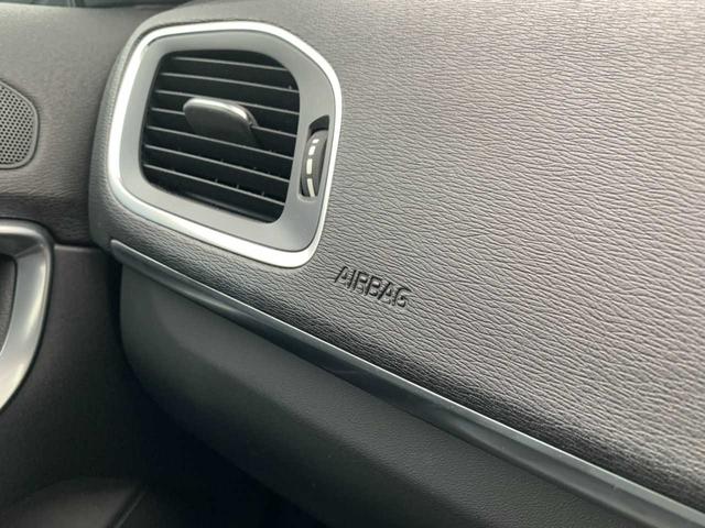 Ｖ４０ Ｄ４　禁煙　ナビ　フルセグ　Ｂｌｕｅｔｏｏｔｈ　バックモニター　前後ドラレコ　ブラックレザーシート　パワーシート　レーダークルーズ　ＥＴＣ　衝突軽減　レーンキープ　クリアランスソナー　ＢＳＭ　純正ＡＷ（27枚目）