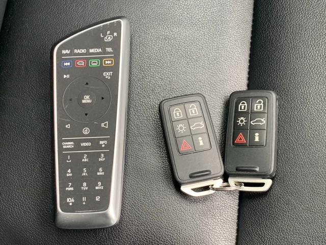 Ｖ４０ Ｄ４　禁煙　ナビ　フルセグ　Ｂｌｕｅｔｏｏｔｈ　バックモニター　前後ドラレコ　ブラックレザーシート　パワーシート　レーダークルーズ　ＥＴＣ　衝突軽減　レーンキープ　クリアランスソナー　ＢＳＭ　純正ＡＷ（32枚目）