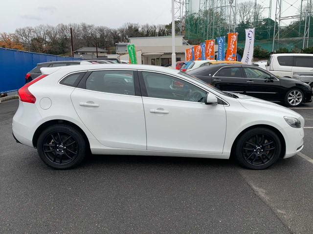 Ｖ４０ Ｄ４　禁煙　ナビ　フルセグ　Ｂｌｕｅｔｏｏｔｈ　バックモニター　前後ドラレコ　ブラックレザーシート　パワーシート　レーダークルーズ　ＥＴＣ　衝突軽減　レーンキープ　クリアランスソナー　ＢＳＭ　純正ＡＷ（38枚目）