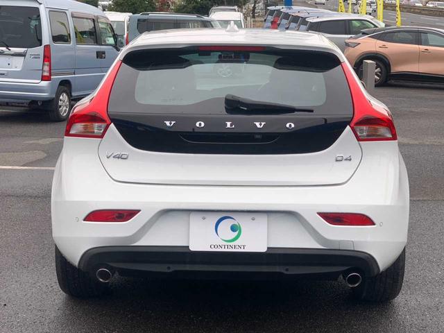 Ｖ４０ Ｄ４　禁煙　ナビ　フルセグ　Ｂｌｕｅｔｏｏｔｈ　バックモニター　前後ドラレコ　ブラックレザーシート　パワーシート　レーダークルーズ　ＥＴＣ　衝突軽減　レーンキープ　クリアランスソナー　ＢＳＭ　純正ＡＷ（39枚目）