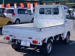 ������ˤϡ��ֻ�ã��������ҥ�����ͥ�Ȥϡ��Τ��ʵ��Ѥȼ�ͳ��ȯ�ۤǡ��ͤȿ͡������ͤȤηҤ�������ڤˤ��Ƥ��ޤ����פǤ��������ͤ˻٤���줳���ޤǱĶȤ��뤳�Ȥ��Ǥ��ޤ����� 4