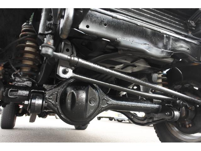ランドクルーザープラド ＳＸワイド　サンルーフ　２インチリフトアップ　ナローボディ　５人乗り　社外ディスプレーオーディオ・ナビ・Ｂカメラ　社外フロントポールバンパー　社外リアバンパー　社外サイドデカール　社外ウッドハンドル（40枚目）