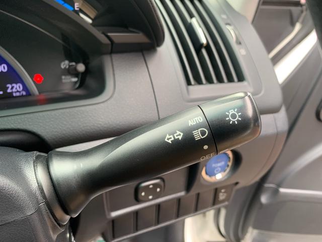 Ｓ　走行３６９００ｋｍ　純正ナビテレビ　Ｂｌｕｅｔｏｏｔｈ　バックカメラ　ＥＴＣ　オートライト　スマートキー　運転席パワーシート　サイド＆カーテンエアバック　フロアマット　ＬＥＤライト　タイミングチェーン(13枚目)