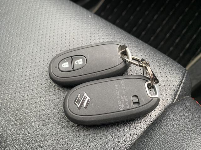 アルトワークス ベースグレード　純正ナビ　フルセグＴＶ　Ｂｌｕｅｔｏｏｔｈ　バックカメラ　ＥＴＣ　オートライト　オートエアコン　ドライブレコーダー　スマートキー　レカロシート　レザー調シートカバー　ＨＩＤヘッド　タイミングチェーン（15枚目）