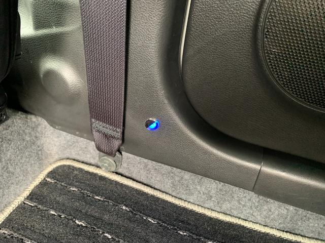アルトワークス ベースグレード　純正ナビ　フルセグＴＶ　Ｂｌｕｅｔｏｏｔｈ　バックカメラ　ＥＴＣ　オートライト　オートエアコン　ドライブレコーダー　スマートキー　レカロシート　レザー調シートカバー　ＨＩＤヘッド　タイミングチェーン（24枚目）