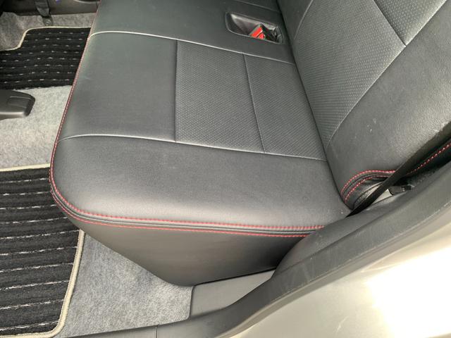 アルトワークス ベースグレード　純正ナビ　フルセグＴＶ　Ｂｌｕｅｔｏｏｔｈ　バックカメラ　ＥＴＣ　オートライト　オートエアコン　ドライブレコーダー　スマートキー　レカロシート　レザー調シートカバー　ＨＩＤヘッド　タイミングチェーン（38枚目）