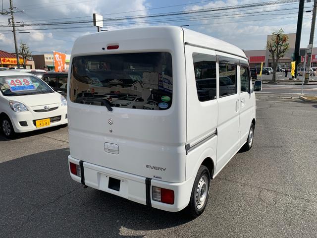 エブリイ 　４ＷＤ　車椅子移動車　スローパー　リモコン付き電動ウインチ　車椅子固定装置　助手席側リアシート　リアヒーター　キーレス　ＡＭＦＭラジオ　別ホイールスタッドレス　タイミングチェーンエンジン（9枚目）