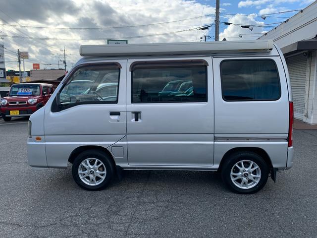 サンバーバン トランスポーター　軽キャン　ベッドキット　外品ナビフルセグＴＶ　フリップダウンリアモニター　ドライブレコーダー　ＥＴＣ　キーレス　外部電源コンセント　カーテン　収納棚　ＬＥＤ照明　外品アルミ　フロアマット　ドアバイザー（4枚目）