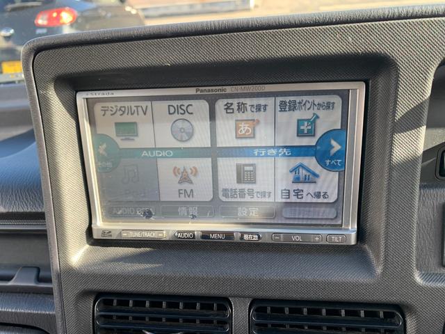 サンバーバン トランスポーター　軽キャン　ベッドキット　外品ナビフルセグＴＶ　フリップダウンリアモニター　ドライブレコーダー　ＥＴＣ　キーレス　外部電源コンセント　カーテン　収納棚　ＬＥＤ照明　外品アルミ　フロアマット　ドアバイザー（10枚目）