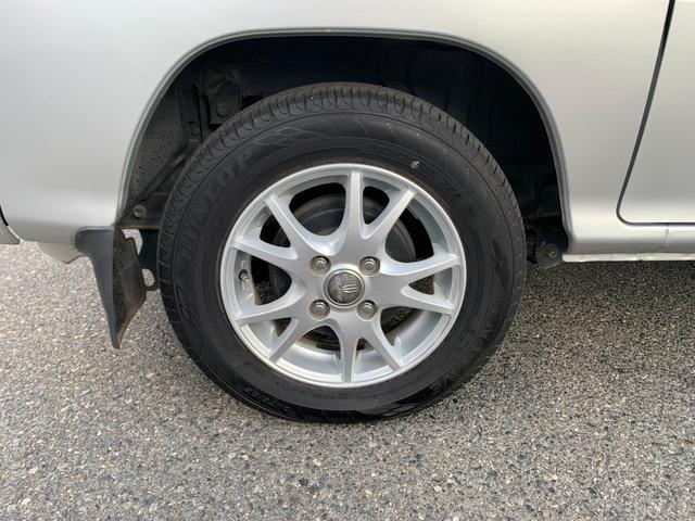 サンバーバン トランスポーター　軽キャン　ベッドキット　外品ナビフルセグＴＶ　フリップダウンリアモニター　ドライブレコーダー　ＥＴＣ　キーレス　外部電源コンセント　カーテン　収納棚　ＬＥＤ照明　外品アルミ　フロアマット　ドアバイザー（40枚目）