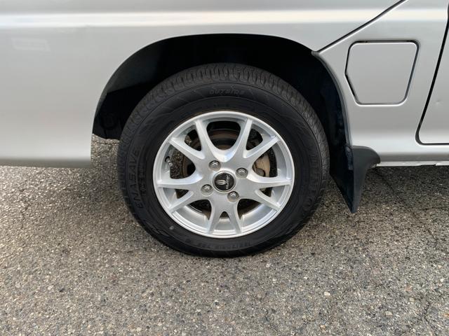 サンバーバン トランスポーター　軽キャン　ベッドキット　外品ナビフルセグＴＶ　フリップダウンリアモニター　ドライブレコーダー　ＥＴＣ　キーレス　外部電源コンセント　カーテン　収納棚　ＬＥＤ照明　外品アルミ　フロアマット　ドアバイザー（41枚目）