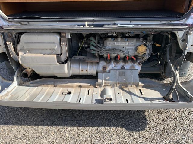 サンバーバン トランスポーター　軽キャン　ベッドキット　外品ナビフルセグＴＶ　フリップダウンリアモニター　ドライブレコーダー　ＥＴＣ　キーレス　外部電源コンセント　カーテン　収納棚　ＬＥＤ照明　外品アルミ　フロアマット　ドアバイザー（43枚目）