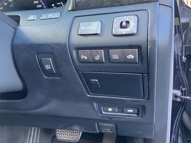 ＬＳ ＬＳ６００ｈ　Ｉパッケージ　４ＷＤ　ＥＴＣ　クリアランスソナー　オートクルーズコントロール　バックカメラ　ナビ　アルミホイール　ＬＥＤヘッドランプ　ＣＶＴ　シートヒーター　シートエアコン　スマートキー　アイドリングストップ（10枚目）