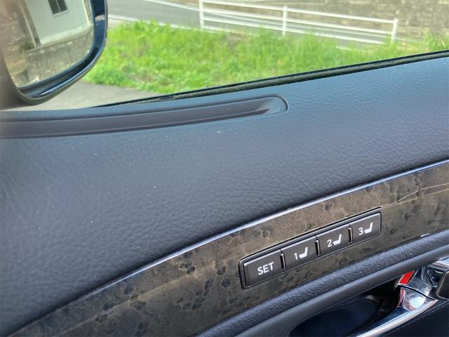 ＬＳ ＬＳ６００ｈ　Ｉパッケージ　４ＷＤ　ＥＴＣ　クリアランスソナー　オートクルーズコントロール　バックカメラ　ナビ　アルミホイール　ＬＥＤヘッドランプ　ＣＶＴ　シートヒーター　シートエアコン　スマートキー　アイドリングストップ（12枚目）