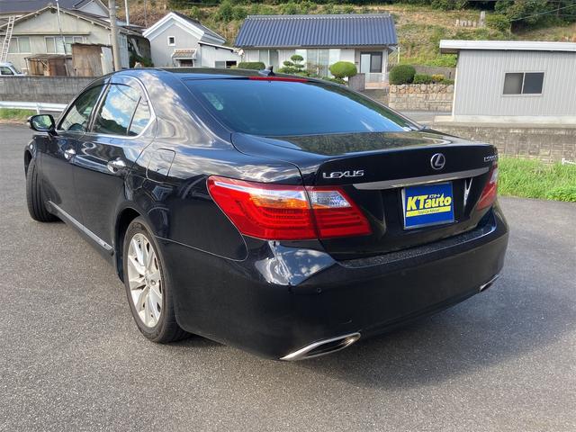 ＬＳ ＬＳ６００ｈ　Ｉパッケージ　４ＷＤ　ＥＴＣ　クリアランスソナー　オートクルーズコントロール　バックカメラ　ナビ　アルミホイール　ＬＥＤヘッドランプ　ＣＶＴ　シートヒーター　シートエアコン　スマートキー　アイドリングストップ（16枚目）