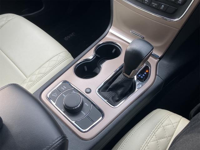 ジープ・グランドチェロキー ラレード 4WD ドライブレコーダー バックカメラ クリアランスソナー オートクルーズコントロール ナビ HID アルミホイール スマートキー アイドリングストップ AT 盗難防止システム Bluetooth(7枚目)