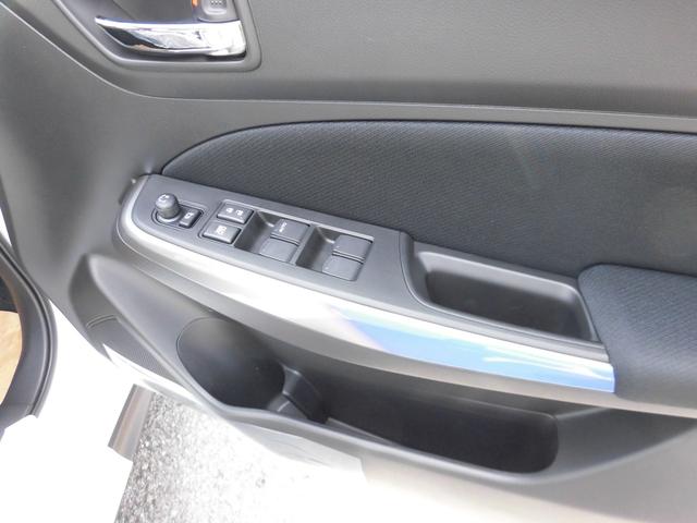 スイフトスポーツ ＺＣ３３Ｓ　ファイナルエディション　スポーツ　特別仕様車　ＺＣ３３Ｓファイナルエディション　全方位モニター用カメラパッケージ装着車　パールホワイト＆ブロックツートンカラー　６速ＡＴ　スマートキー　プッシュスタート（23枚目）