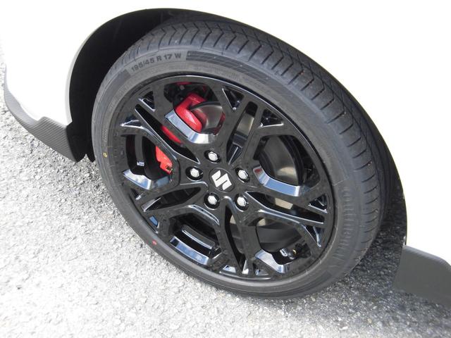 スイフトスポーツ ＺＣ３３Ｓ　ファイナルエディション　スポーツ　特別仕様車　ＺＣ３３Ｓファイナルエディション　全方位モニター用カメラパッケージ装着車　パールホワイト＆ブロックツートンカラー　６速ＡＴ　スマートキー　プッシュスタート（26枚目）